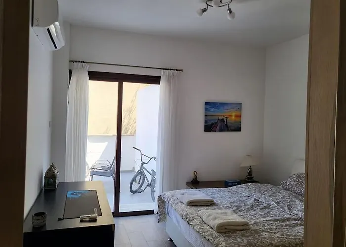 Mountain And Sea Views Ferienhaus *